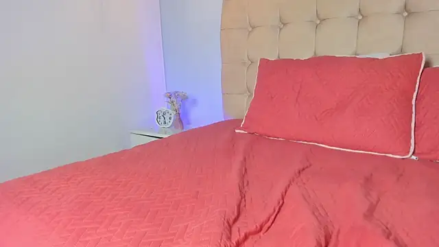 Malu_03's Live XXX Chat