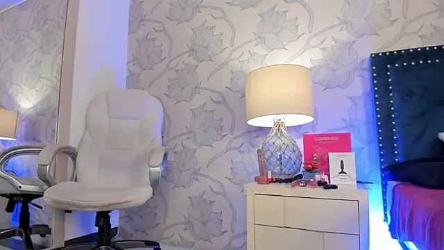 Julietta_33のライブXXXチャット