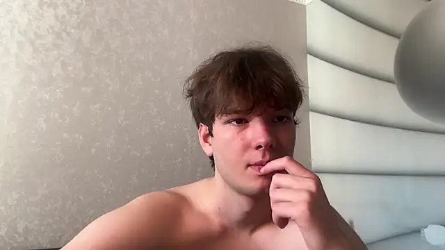 tomasdickpick: διαδικτυακό σόου στην κάμερα