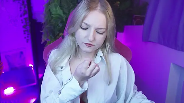 ViolaMore's Live XXX Chat