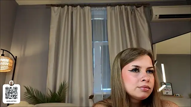 LollaStich Adlı Modelin Canlı XXX Sohbeti