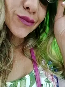 SamanthaNorth Adlı Modelin Canlı XXX Sohbeti