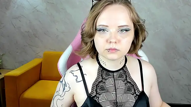 Tara-Linn Live XXX-chat