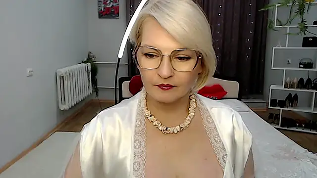 BlondeBrilliant7 Live XXX-chat