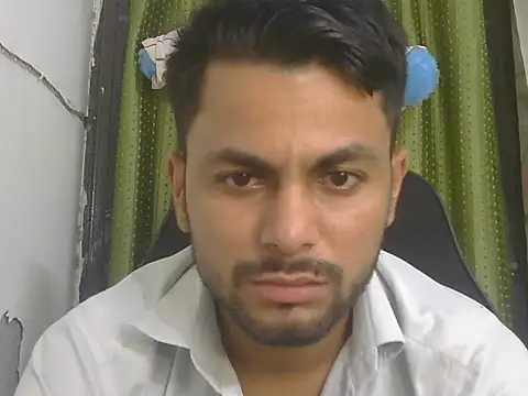 Stubborndesiboy's Live XXX Chat