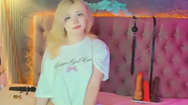 Živý XXX chat EmilyAngells