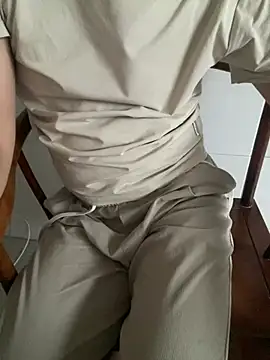 צ'אט XXX בשידור חי של water777