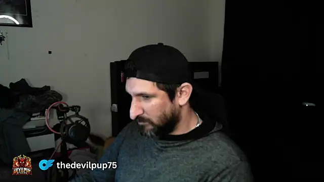 Chat XXX en directo de DevilPup75_