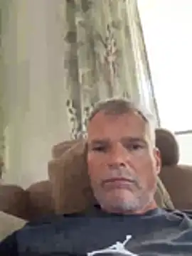 Thor-82 live XXX chat