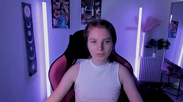 VivienneNoirr's Live XXX Chat