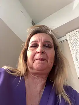 Irina2909@xh Chat XXX in diretta