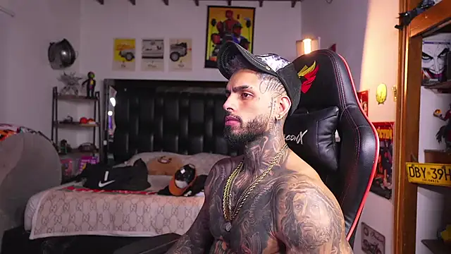 Chat +18 de logan_hugh8 ao vivo