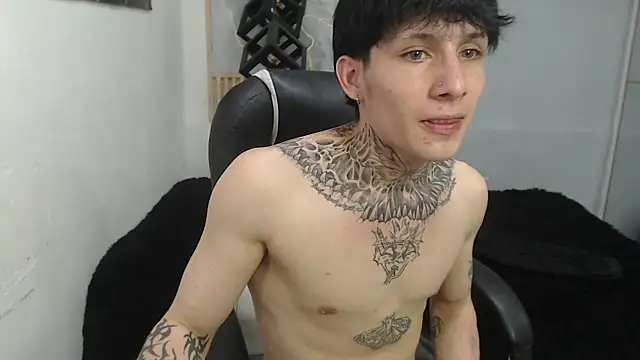 Chatroom XXX en direct de Cry_thereal