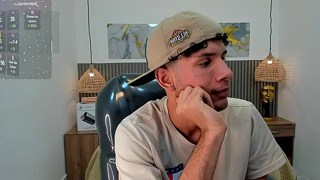 JDWhite18 élő XXX-chatje