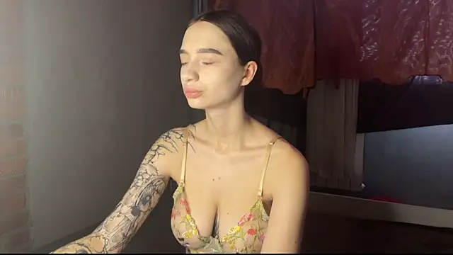 imChatty_Alice's Live XXX Chat