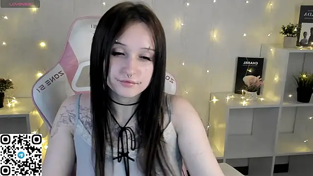 Emma-Blissa's Live XXX Chat
