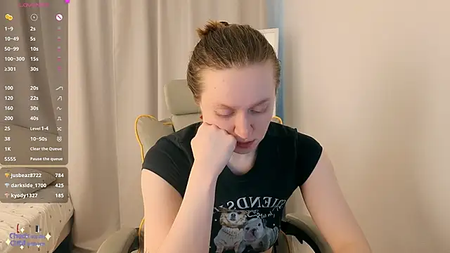 mowalova Live XXX-Chat