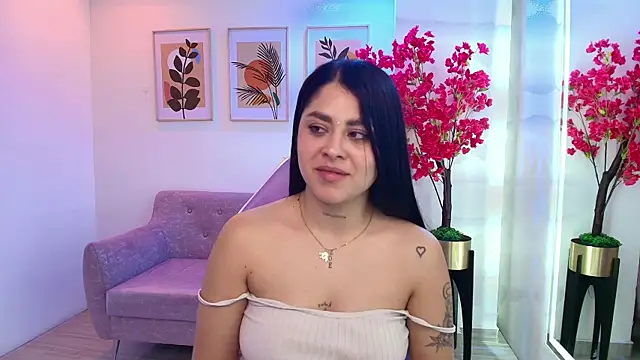 Chat +18 de Julie_vancouver ao vivo