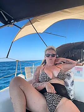 German_Milf 现场XXX聊天