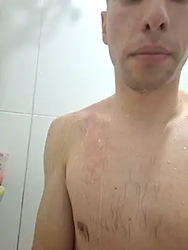 alex22j Chat XXX in diretta