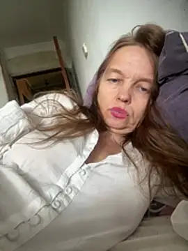Suzanele's Live XXX Chat