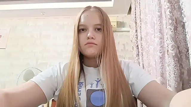 Lali_Boms Live XXX-Chat