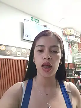Nathaly_12 XXX чат на живо