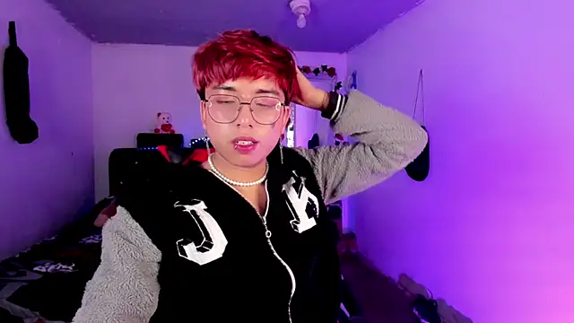 AnggelONfiree Chat XXX in diretta