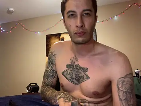 JuicyJoshy's Live XXX Chat