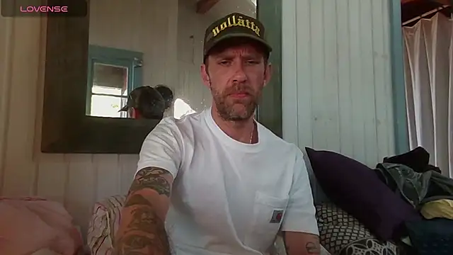 Stock-Holmes Live XXX-chat