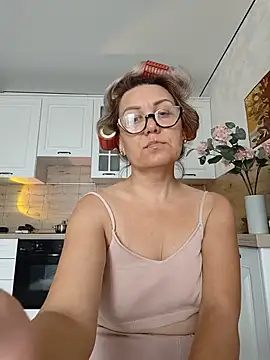 YoursLovelyy Live XXX-chat