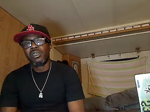 Chat XXX ao vivo de GirthBroox