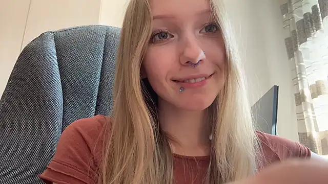 BivalentFalloff Live XXX Chat