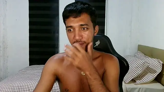 Spicy_RowyCam's Live XXX Chat