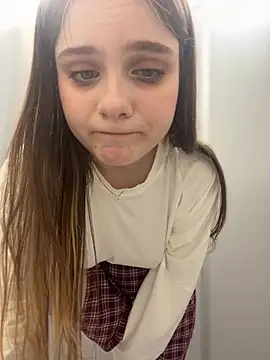 Chat XXX ao vivo de Lunabelle_