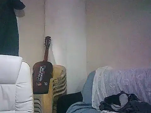 latinound Chat XXX live