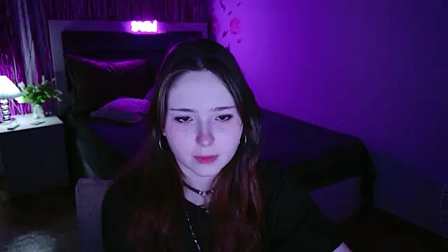 AliceFervent Chat XXX in diretta