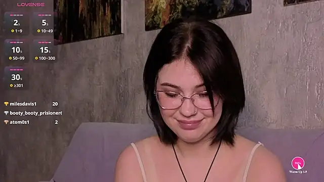XXX chat uživo modela Helen_Hansennn