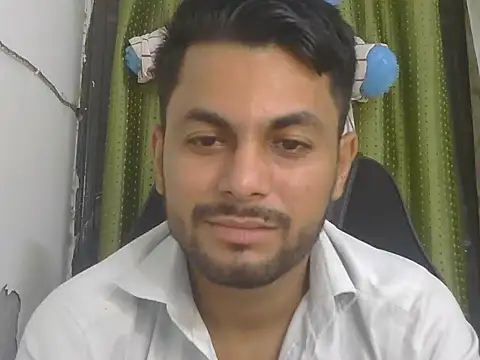 Chat XXX en directo de Stubborndesiboy