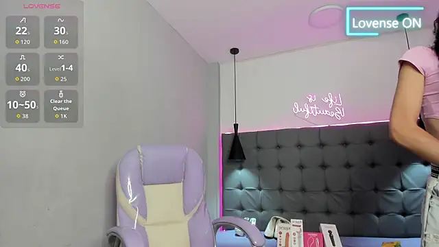 scarletcherry18 Live XXX Chat