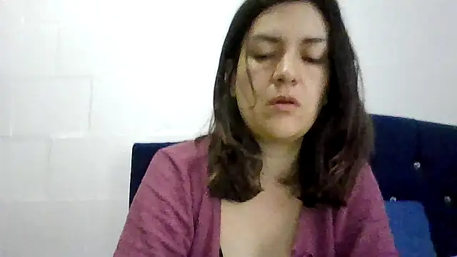 princessbella93 即時 XXX 聊天
