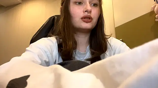 Chat +18 de MnemonicSimplism ao vivo