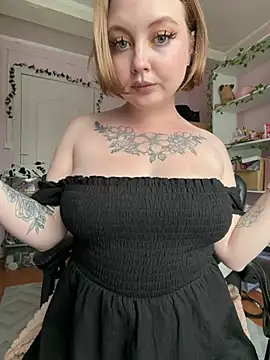 EmmySuiyugh's Live XXX Chat