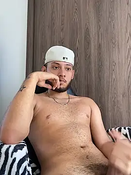 Chat +18 de Ryan_Miller111 ao vivo