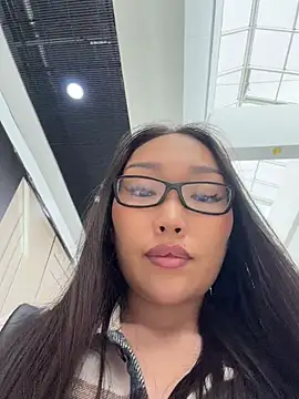 trytomakememoam's Live XXX Chat