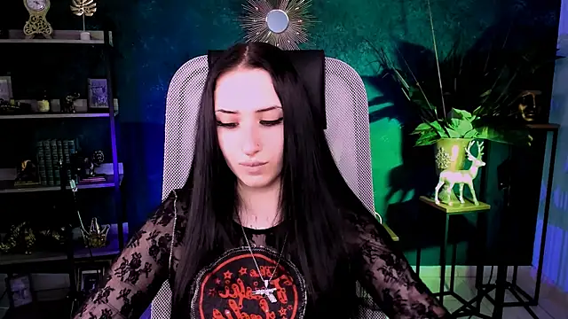 MonicaLowes' Live XXX Chat
