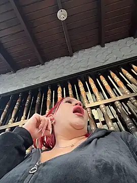 MiaBlis' Live XXX Chat
