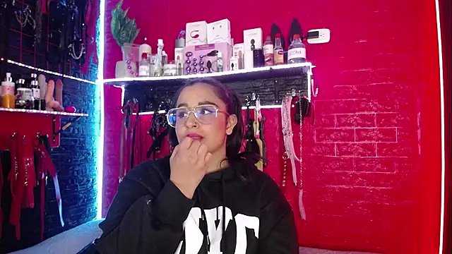 shannon_queen- Live XXX-Chat