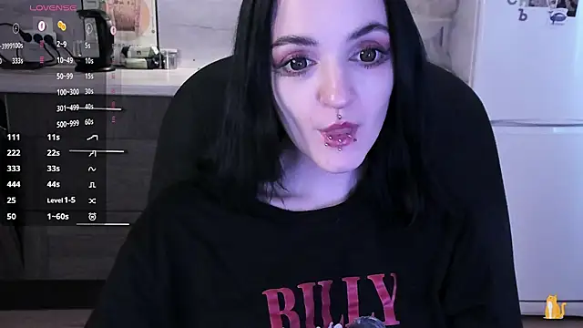 lina__tyaaan's Live XXX Chat