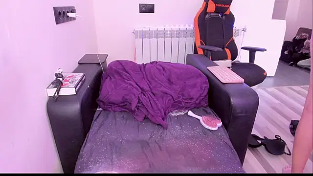 XXX chat uživo modela Lyricca